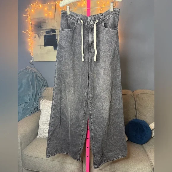 Gap Mid Rise Pull-On SuperLight Baggy Jeans size small 🤍 - Picture 2 of 7